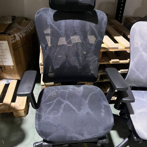 SILLA DE OFICINA AGNAR-DW818 ESTR. NEGRA, MALLA NEGRA C/ APOYAPIES